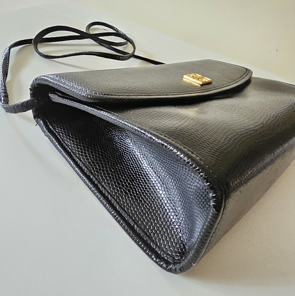 Vintage Givenchy Medium Leather Bag - Picture 9 of 14